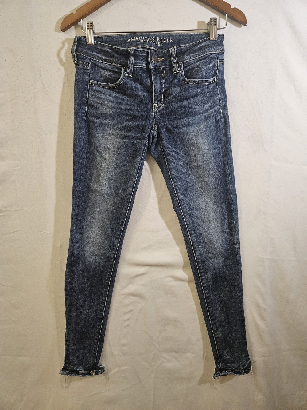 AE American Eagle Skinny Denim Jeans Frayed Trim Raw Edge Dark Medium Wash
